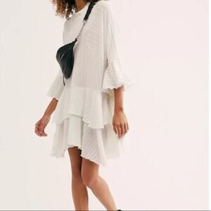 FP Beach Ivory Sweet Rose Ribbed Ruffle Tunic - Size S